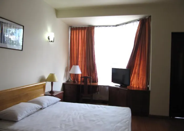 Moonlight Serviced Apartment District 1